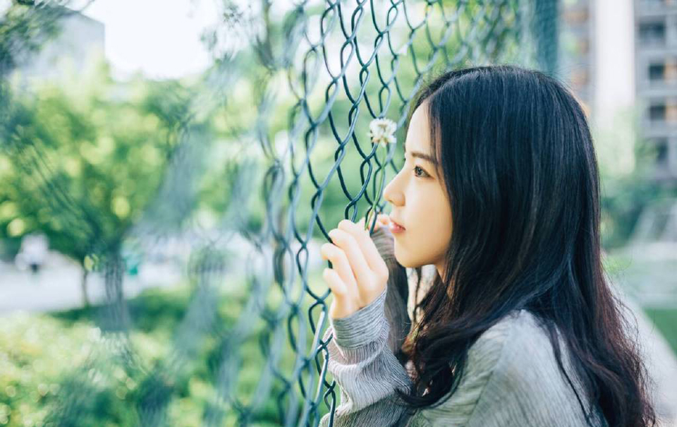 “幼常可听过法正此人？”诸葛亮不答反问道。
